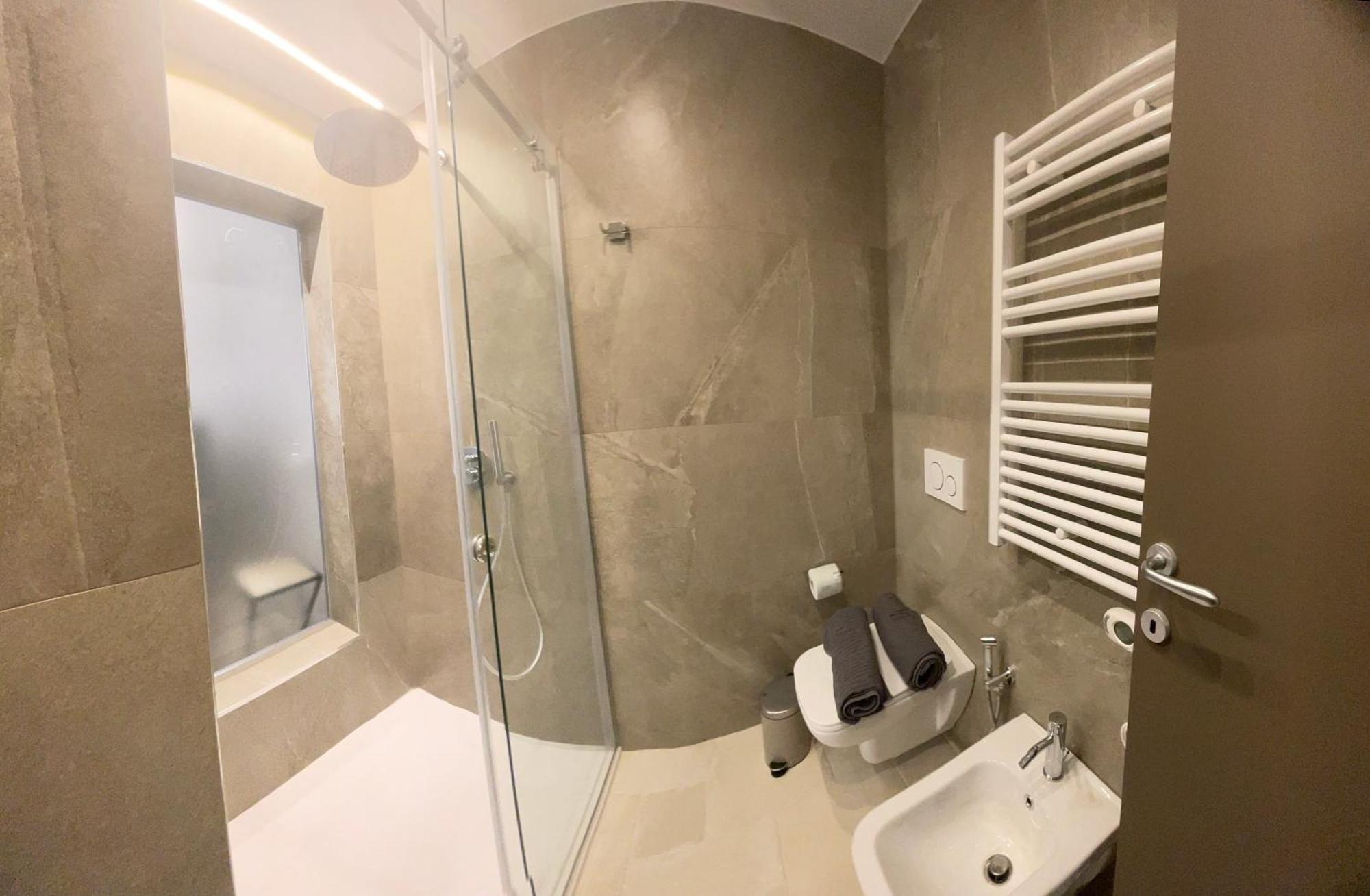 Civico 38 - Le Tre Chiavi Hotell Bari Exteriör bild